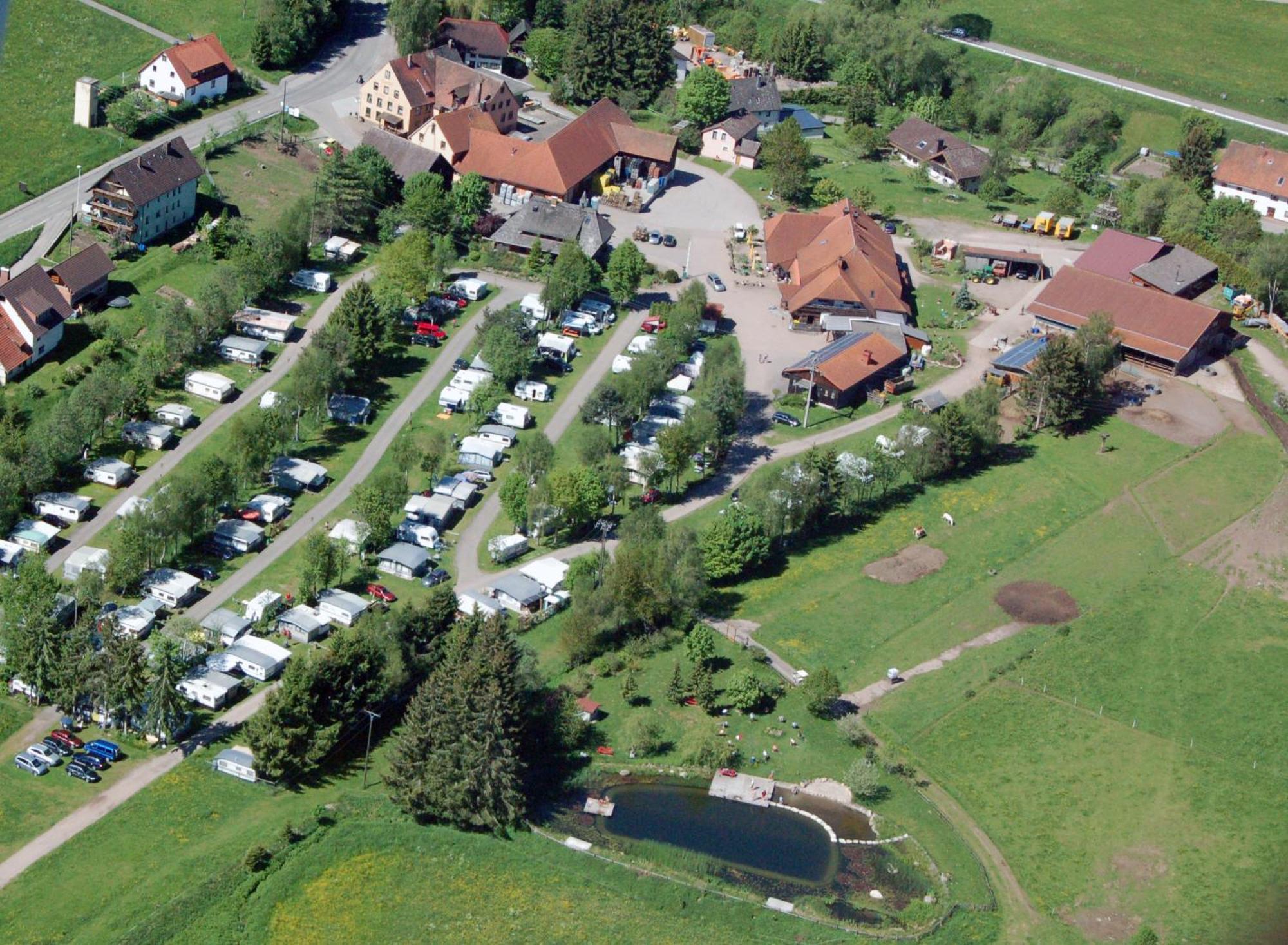 Brauereigasthof Rogg Lenzkirch Exterior foto